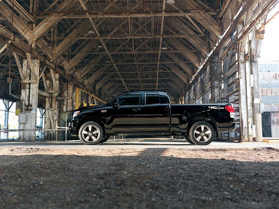  Toyota Tundra Sport Edition by TRD 2008 года  (фото 3 из 3)